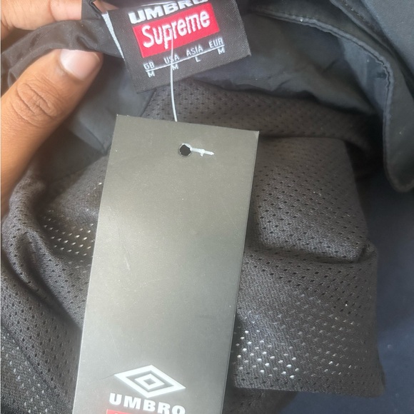 Supreme Black Mesh Jacket - Picture 3 of 3